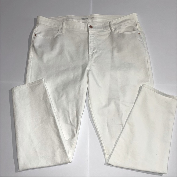 Old Navy White Super Skinny Ankle Length Women’s Jeans Size 18 - Picture 1 of 6